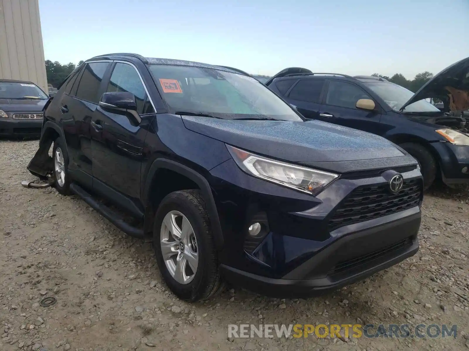 1 Фотография поврежденного автомобиля 2T3W1RFV2LW092212 TOYOTA RAV4 2020