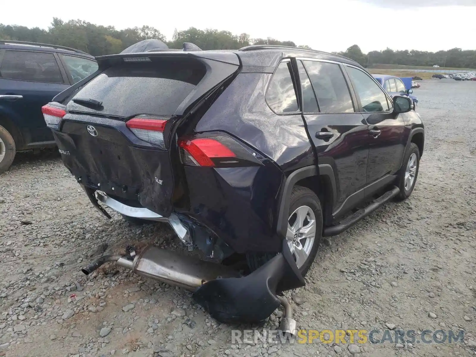 4 Photograph of a damaged car 2T3W1RFV2LW092212 TOYOTA RAV4 2020