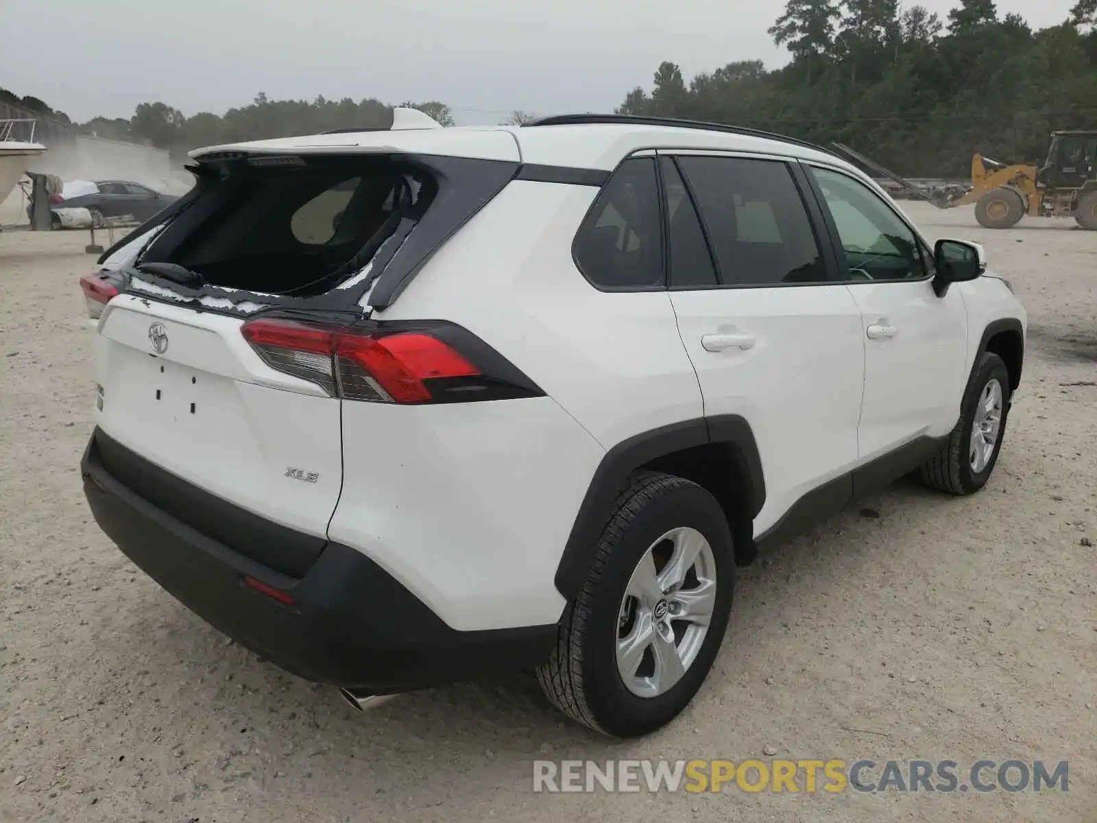 4 Photograph of a damaged car 2T3W1RFV2LW093120 TOYOTA RAV4 2020