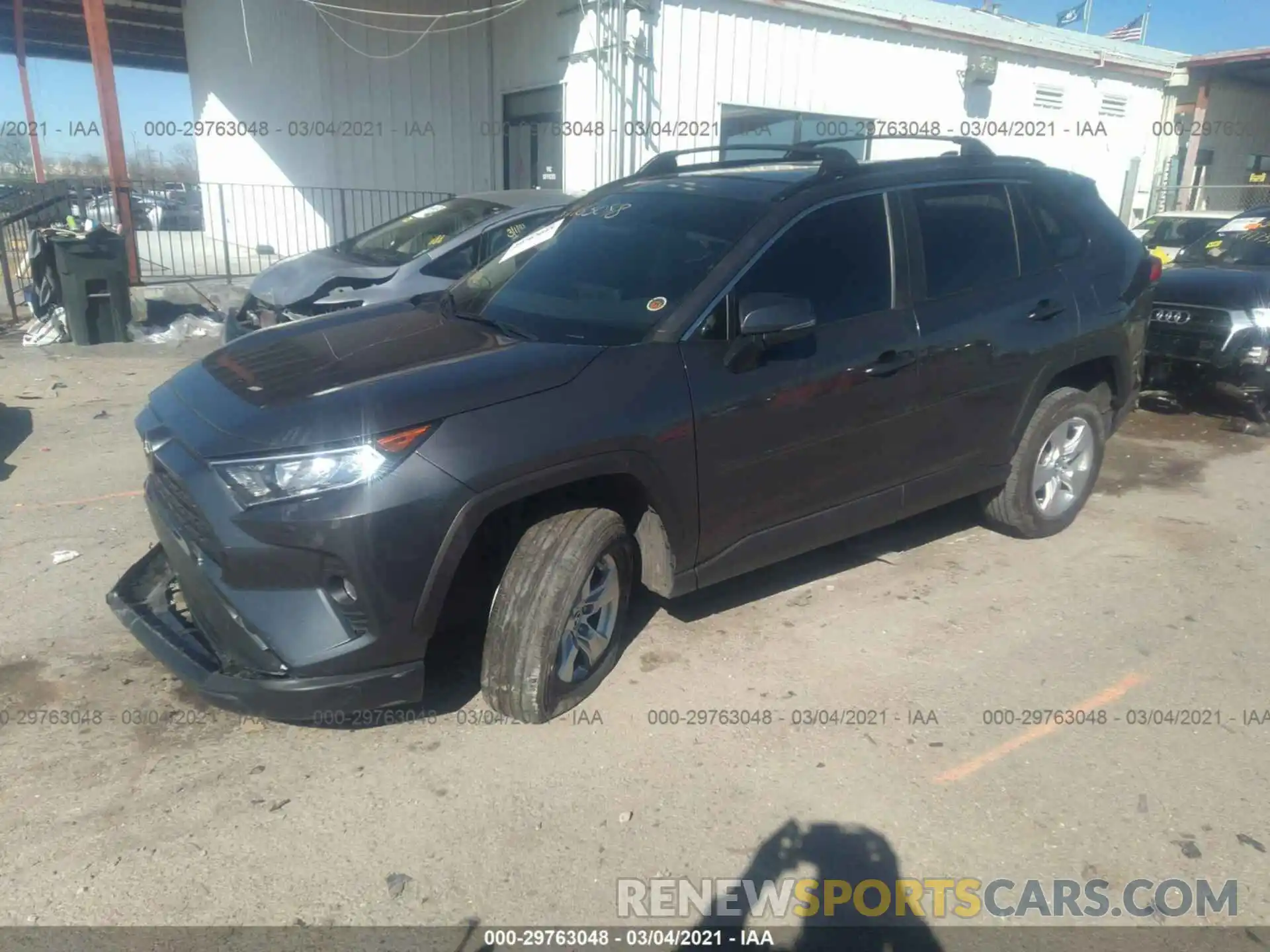 2 Фотография поврежденного автомобиля 2T3W1RFV2LW098396 TOYOTA RAV4 2020