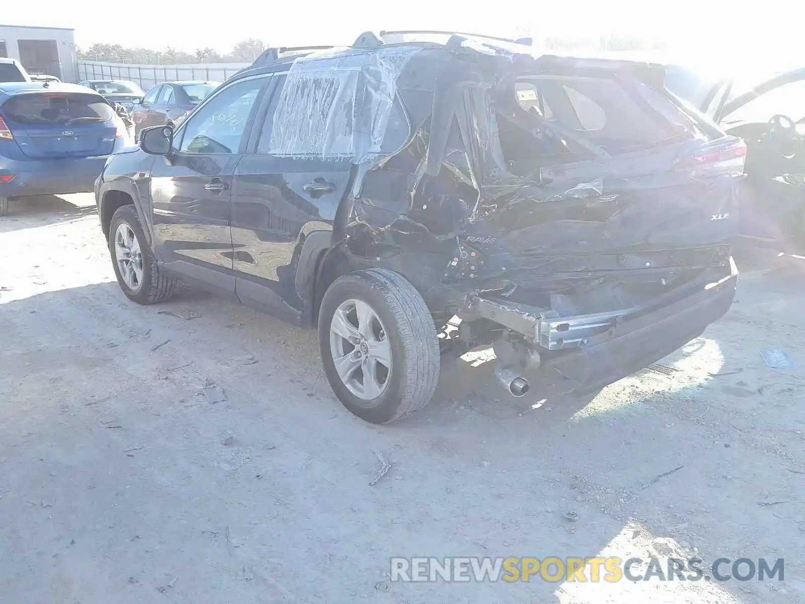 3 Photograph of a damaged car 2T3W1RFV3LC041058 TOYOTA RAV4 2020