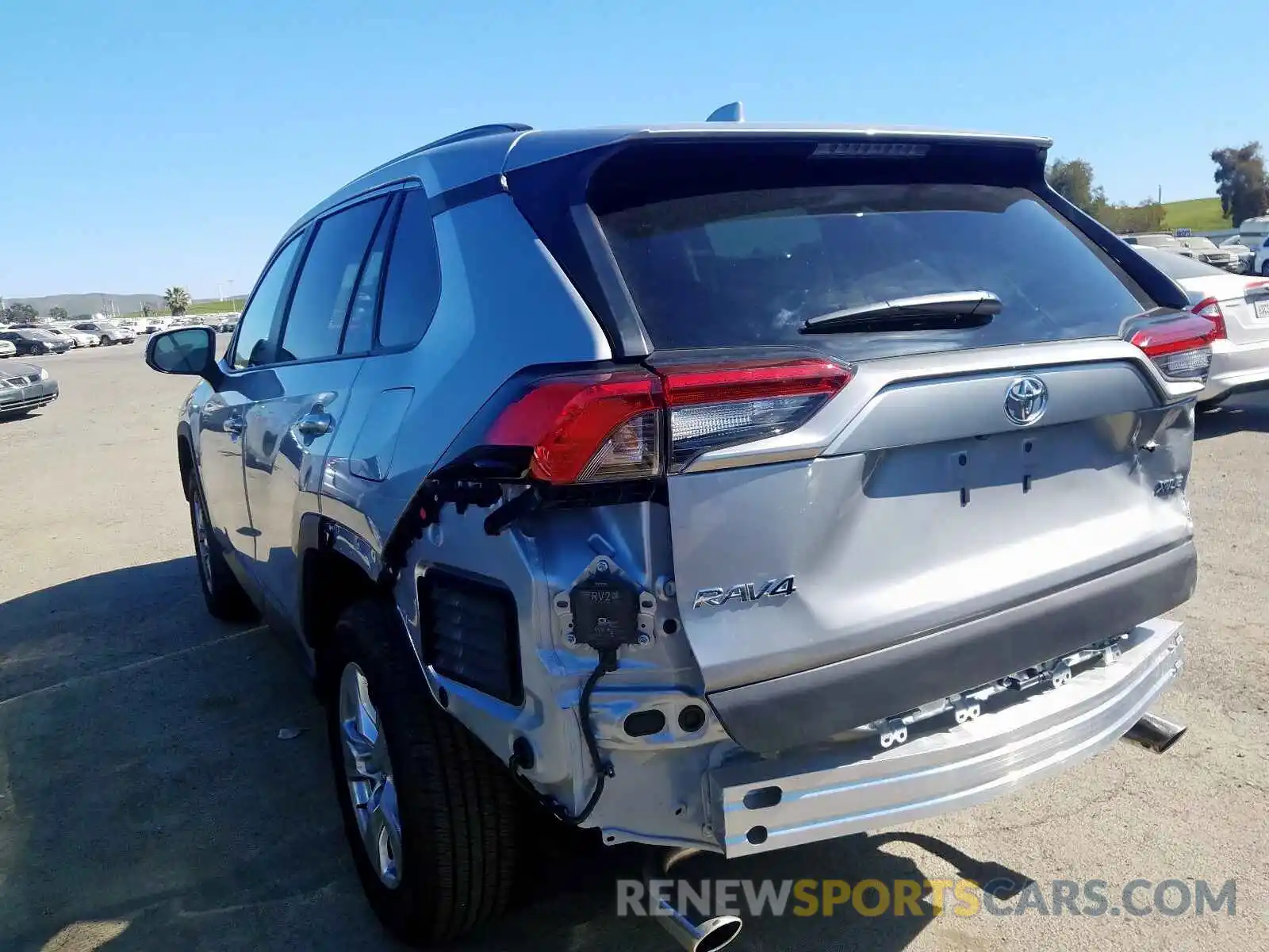 3 Photograph of a damaged car 2T3W1RFV3LC045837 TOYOTA RAV4 2020