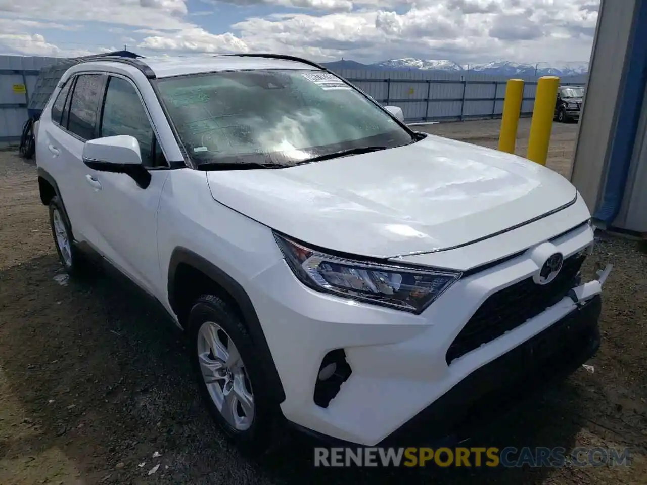 1 Photograph of a damaged car 2T3W1RFV3LC046406 TOYOTA RAV4 2020