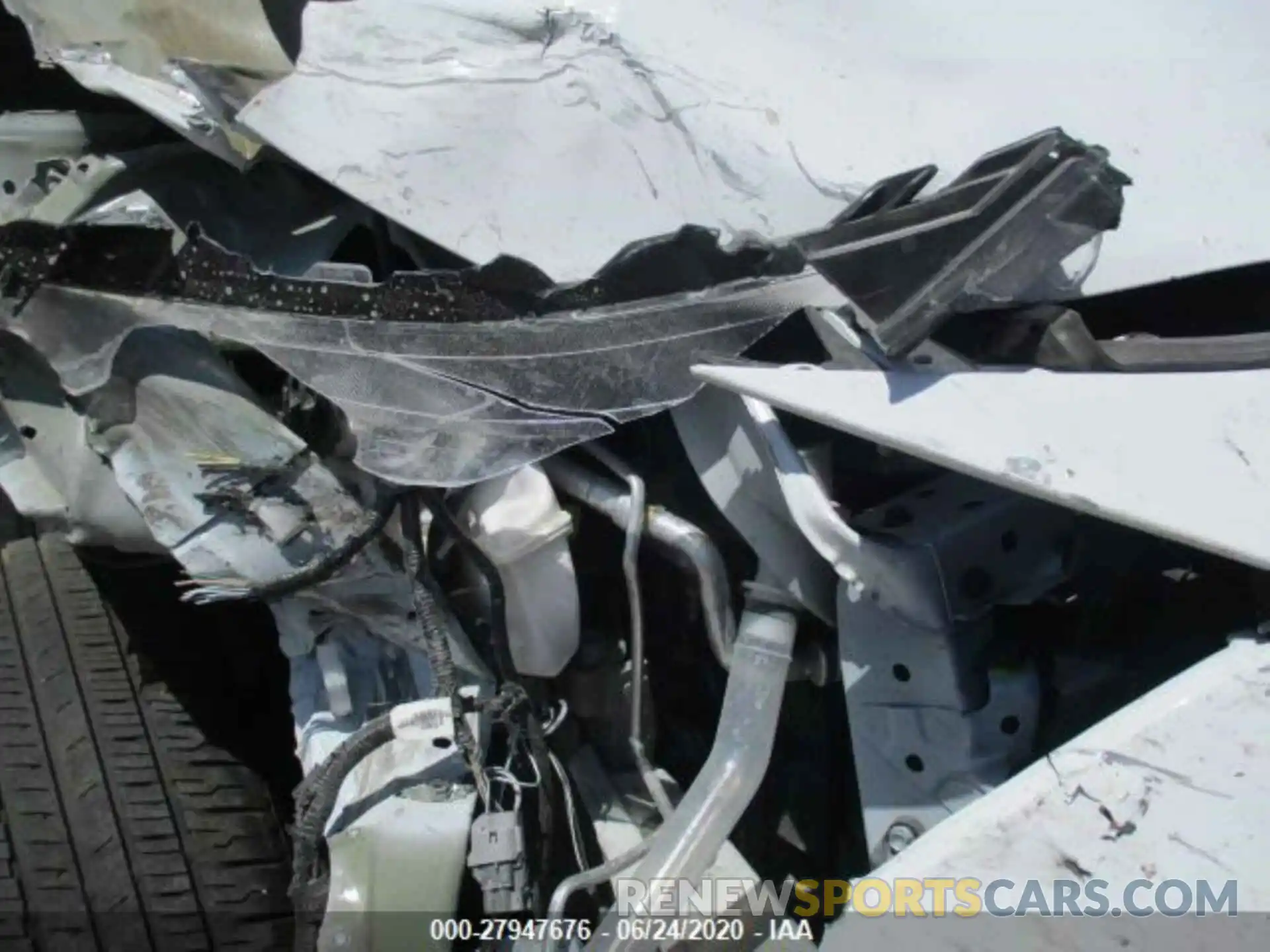 5 Photograph of a damaged car 2T3W1RFV3LC047264 TOYOTA RAV4 2020