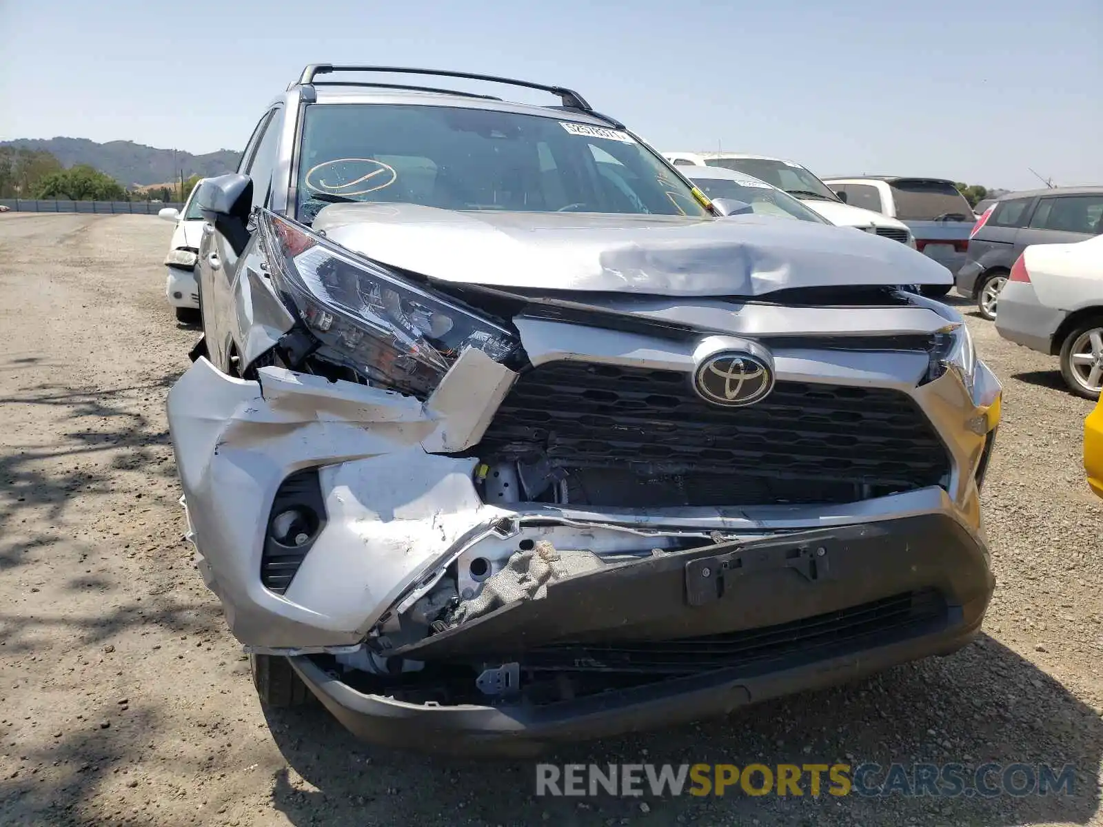 9 Photograph of a damaged car 2T3W1RFV3LC048348 TOYOTA RAV4 2020