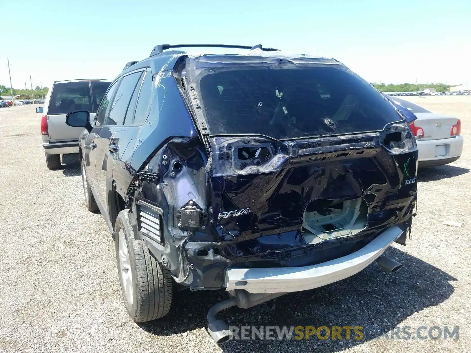 3 Photograph of a damaged car 2T3W1RFV3LC049371 TOYOTA RAV4 2020