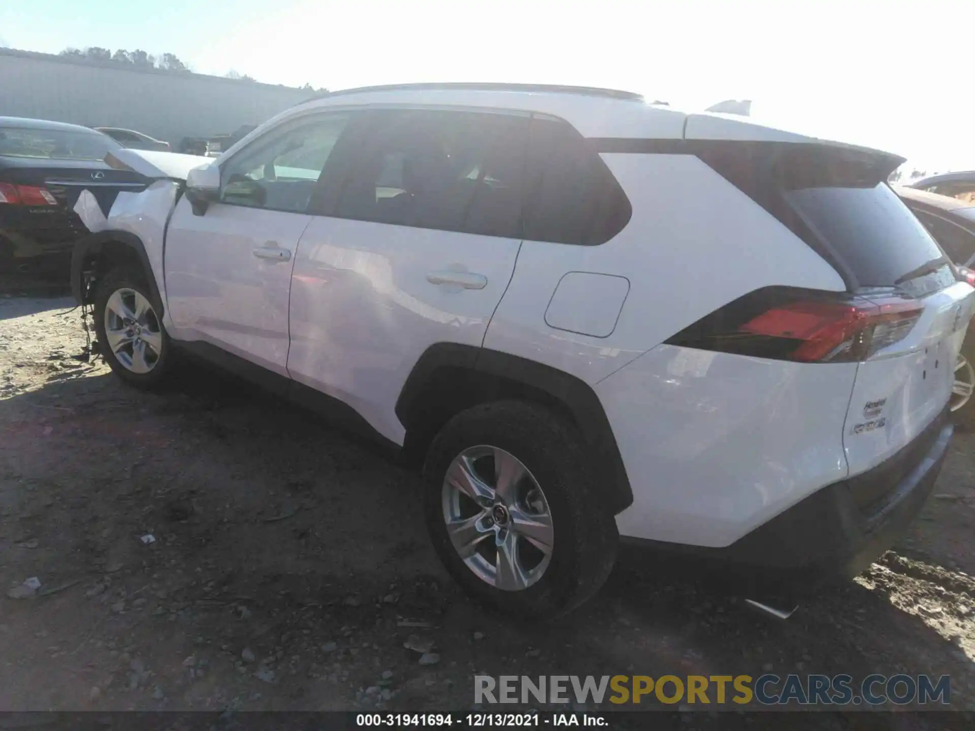 3 Photograph of a damaged car 2T3W1RFV3LC052061 TOYOTA RAV4 2020