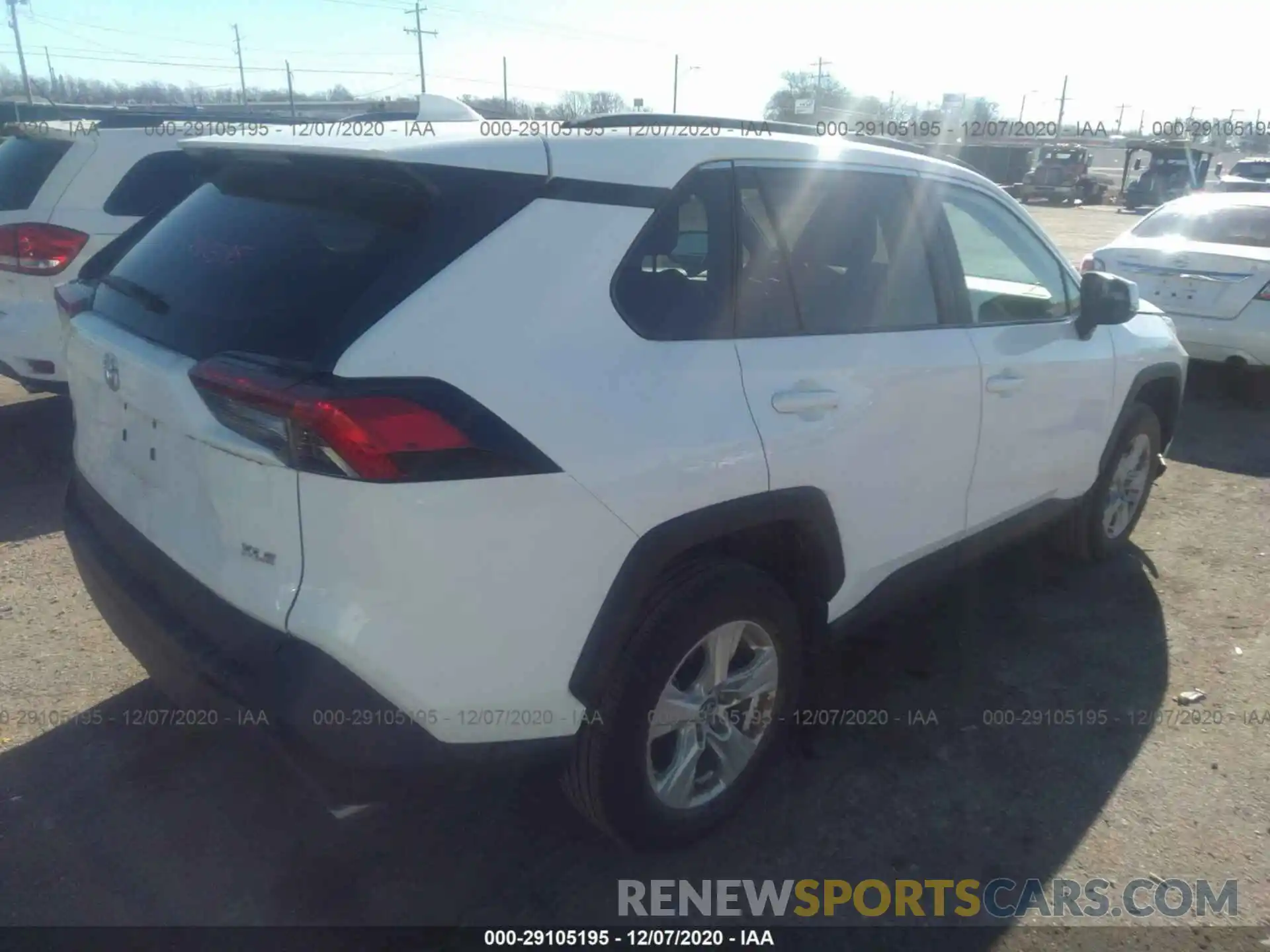 4 Photograph of a damaged car 2T3W1RFV3LC058619 TOYOTA RAV4 2020