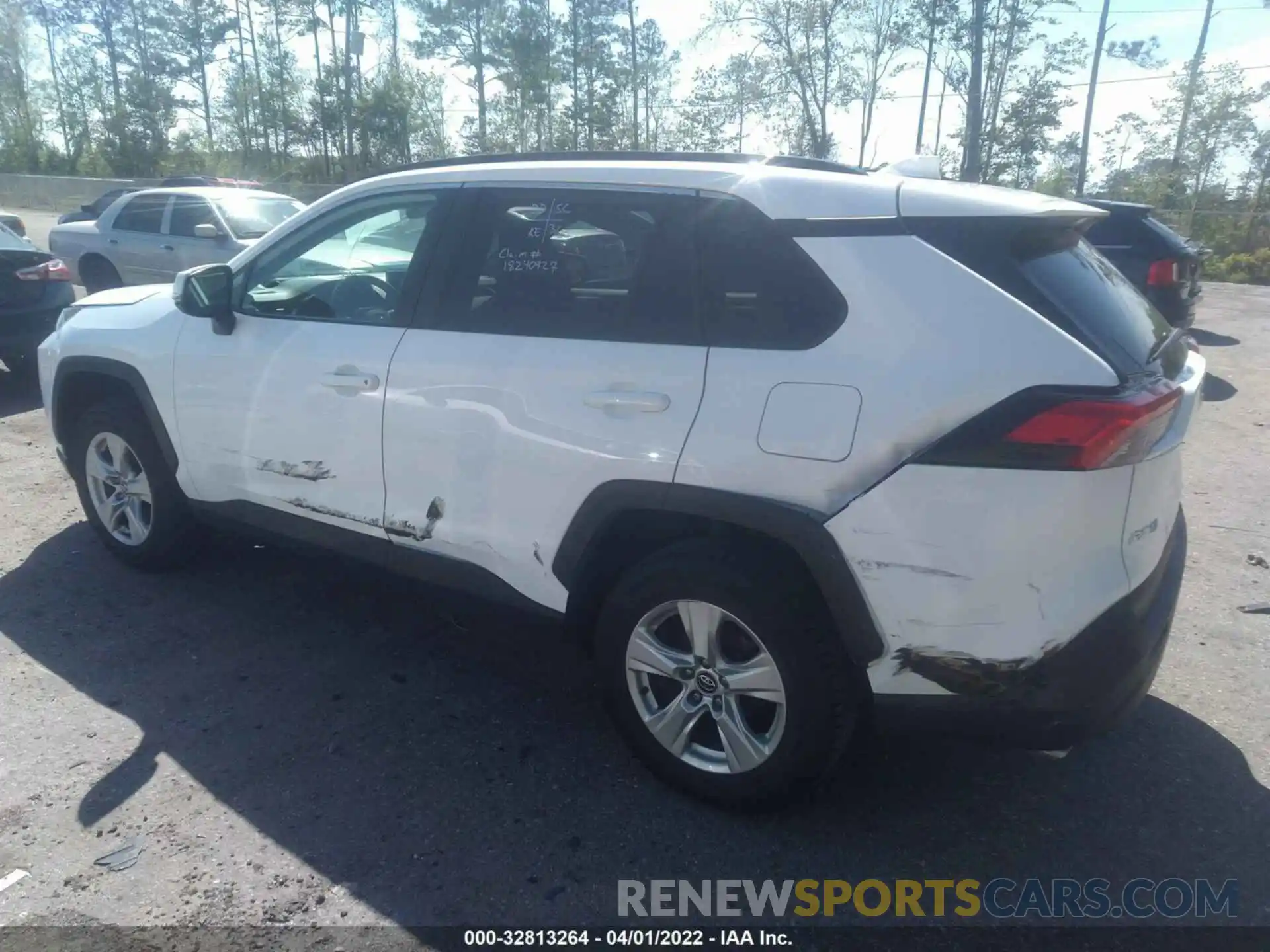 3 Photograph of a damaged car 2T3W1RFV3LC058703 TOYOTA RAV4 2020