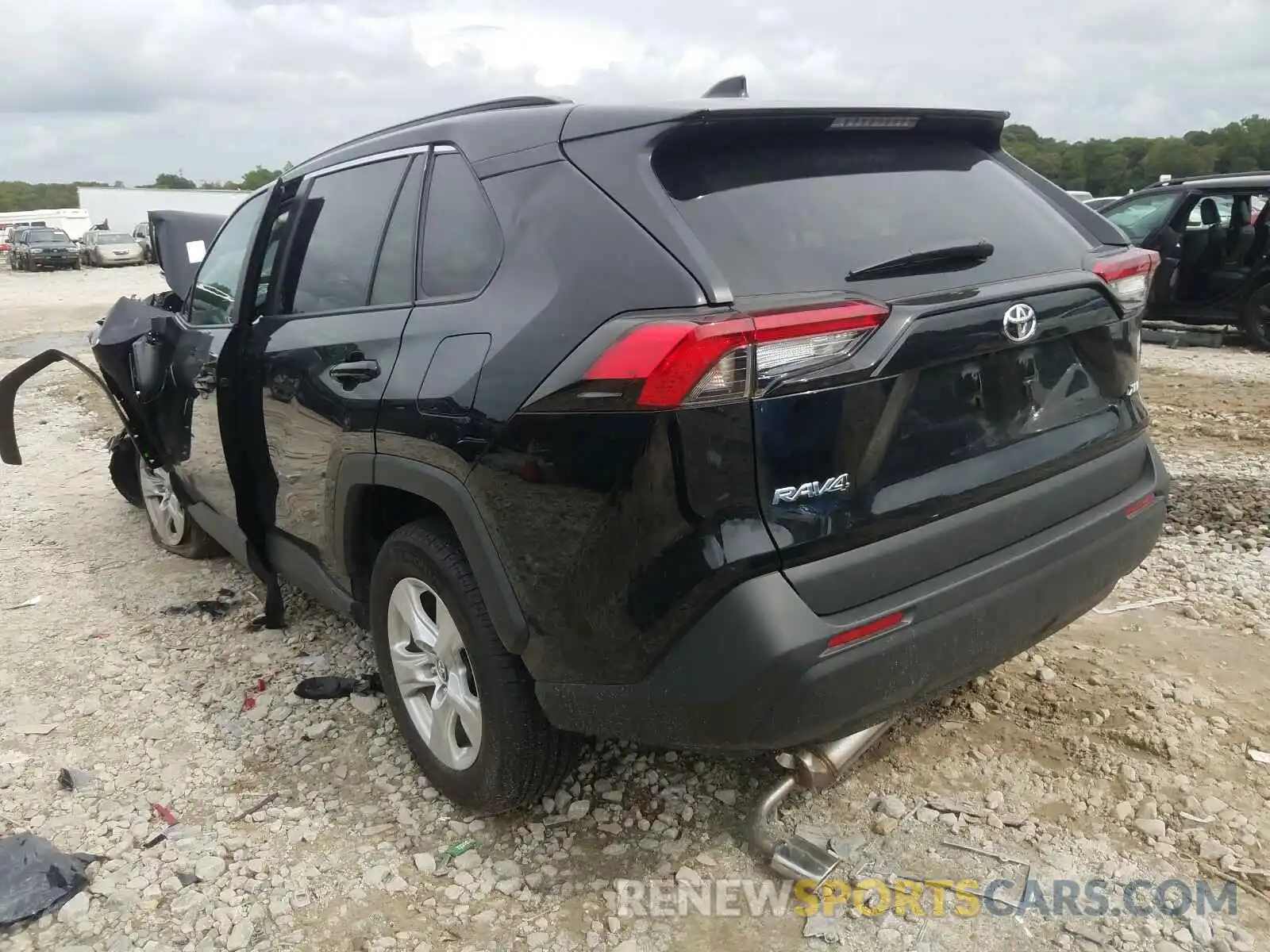 3 Photograph of a damaged car 2T3W1RFV3LC059253 TOYOTA RAV4 2020