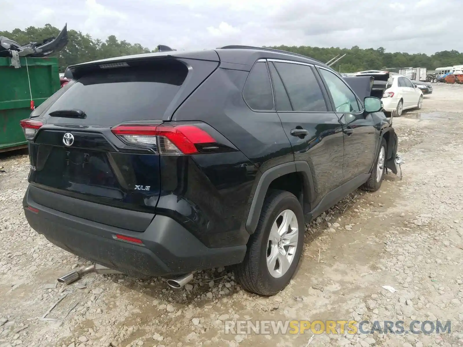 4 Photograph of a damaged car 2T3W1RFV3LC059253 TOYOTA RAV4 2020