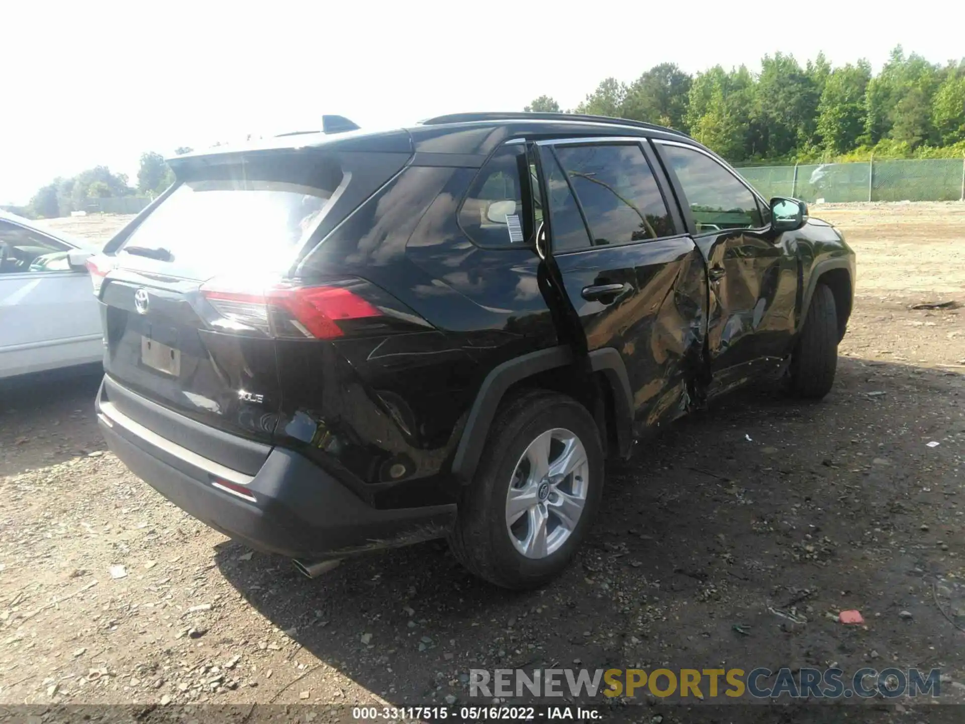 4 Photograph of a damaged car 2T3W1RFV3LC059723 TOYOTA RAV4 2020