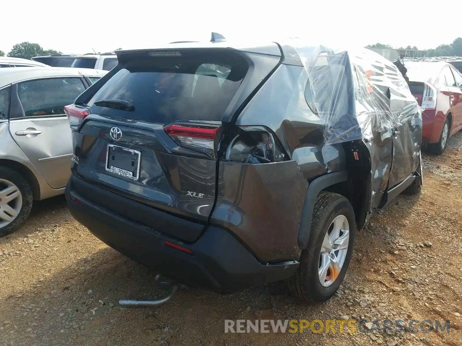 4 Photograph of a damaged car 2T3W1RFV3LC059799 TOYOTA RAV4 2020