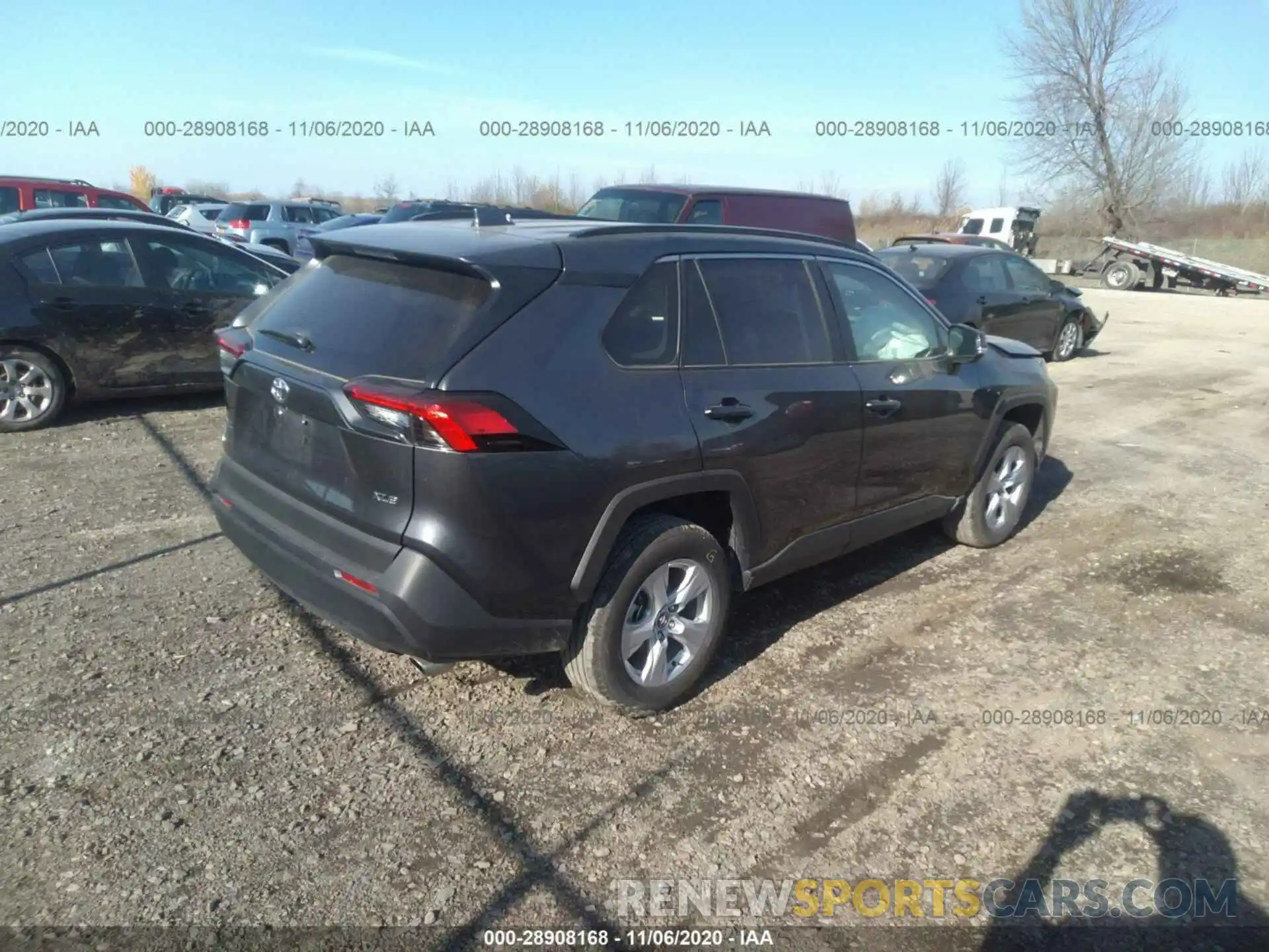 4 Photograph of a damaged car 2T3W1RFV3LC060886 TOYOTA RAV4 2020