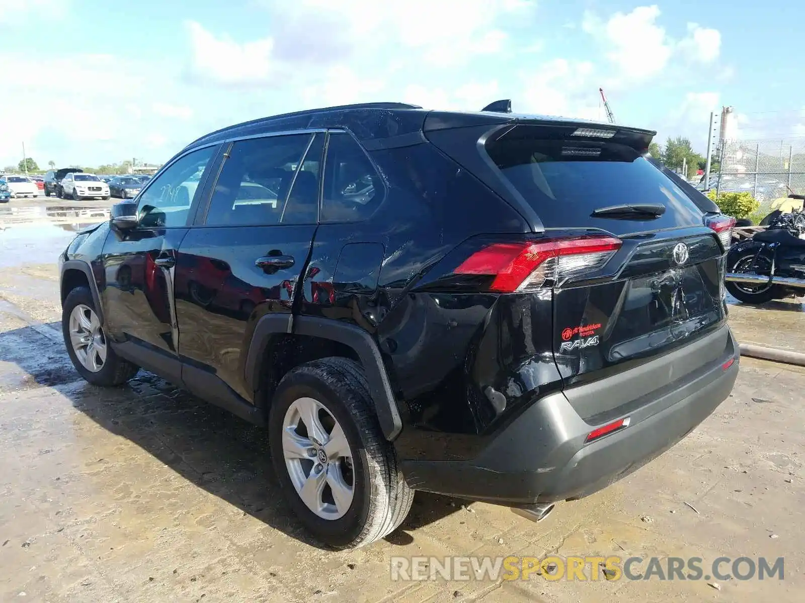 3 Photograph of a damaged car 2T3W1RFV3LC061066 TOYOTA RAV4 2020