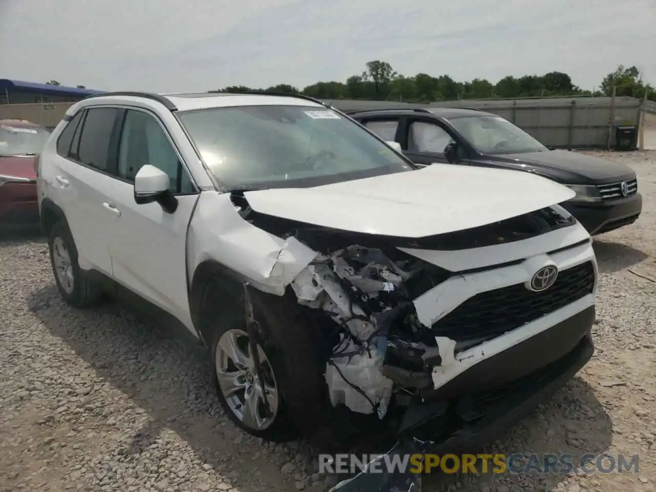 1 Photograph of a damaged car 2T3W1RFV3LC071855 TOYOTA RAV4 2020