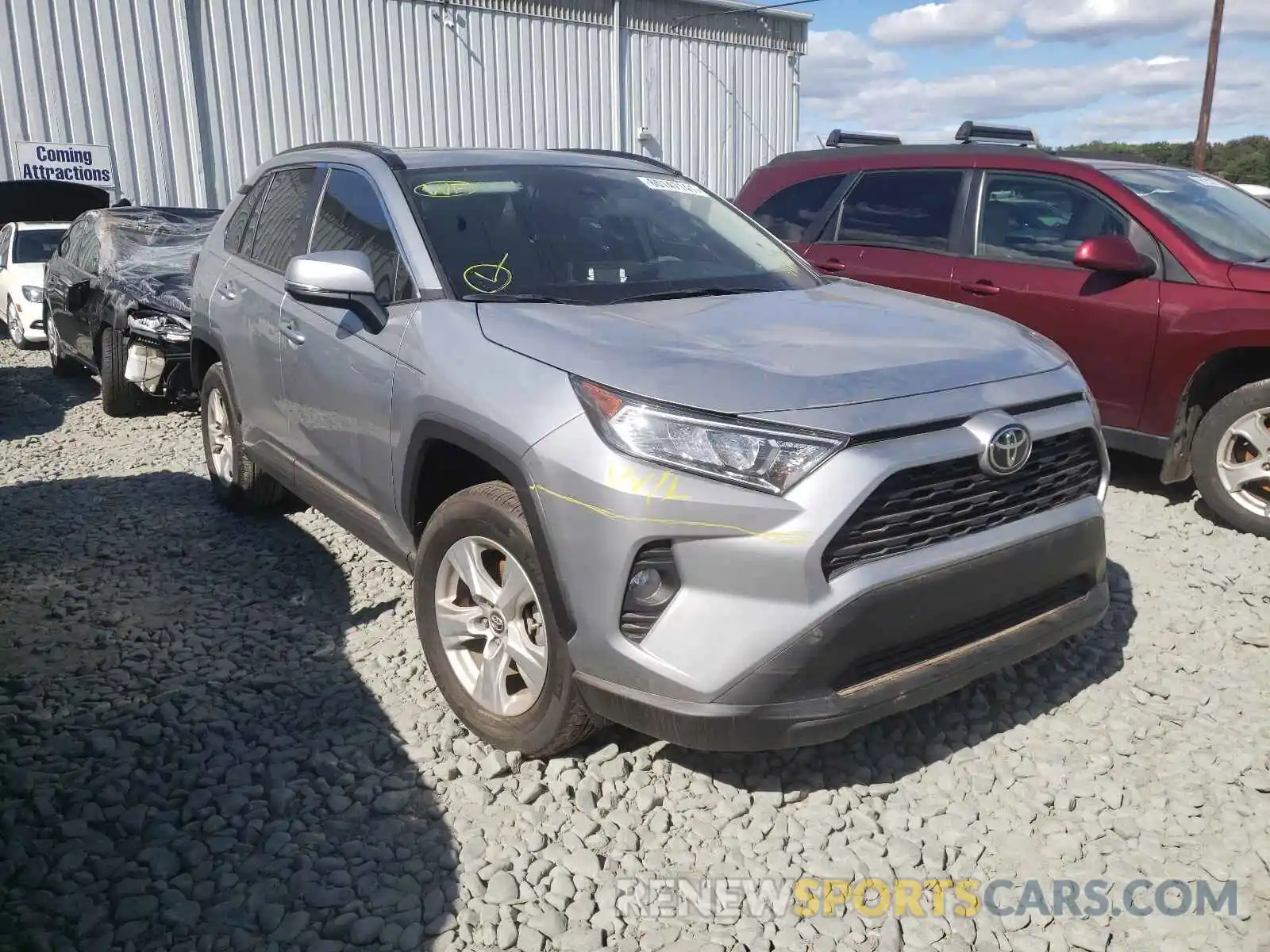 1 Photograph of a damaged car 2T3W1RFV3LC072715 TOYOTA RAV4 2020