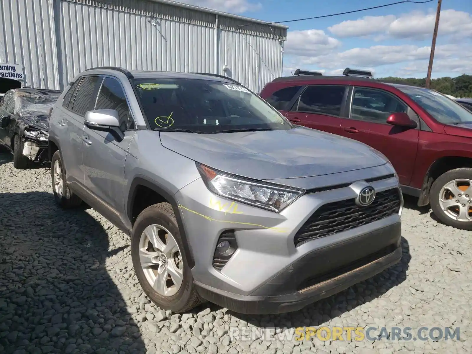 9 Photograph of a damaged car 2T3W1RFV3LC072715 TOYOTA RAV4 2020