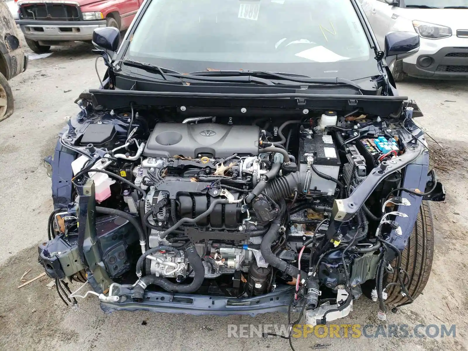 7 Photograph of a damaged car 2T3W1RFV3LC077459 TOYOTA RAV4 2020