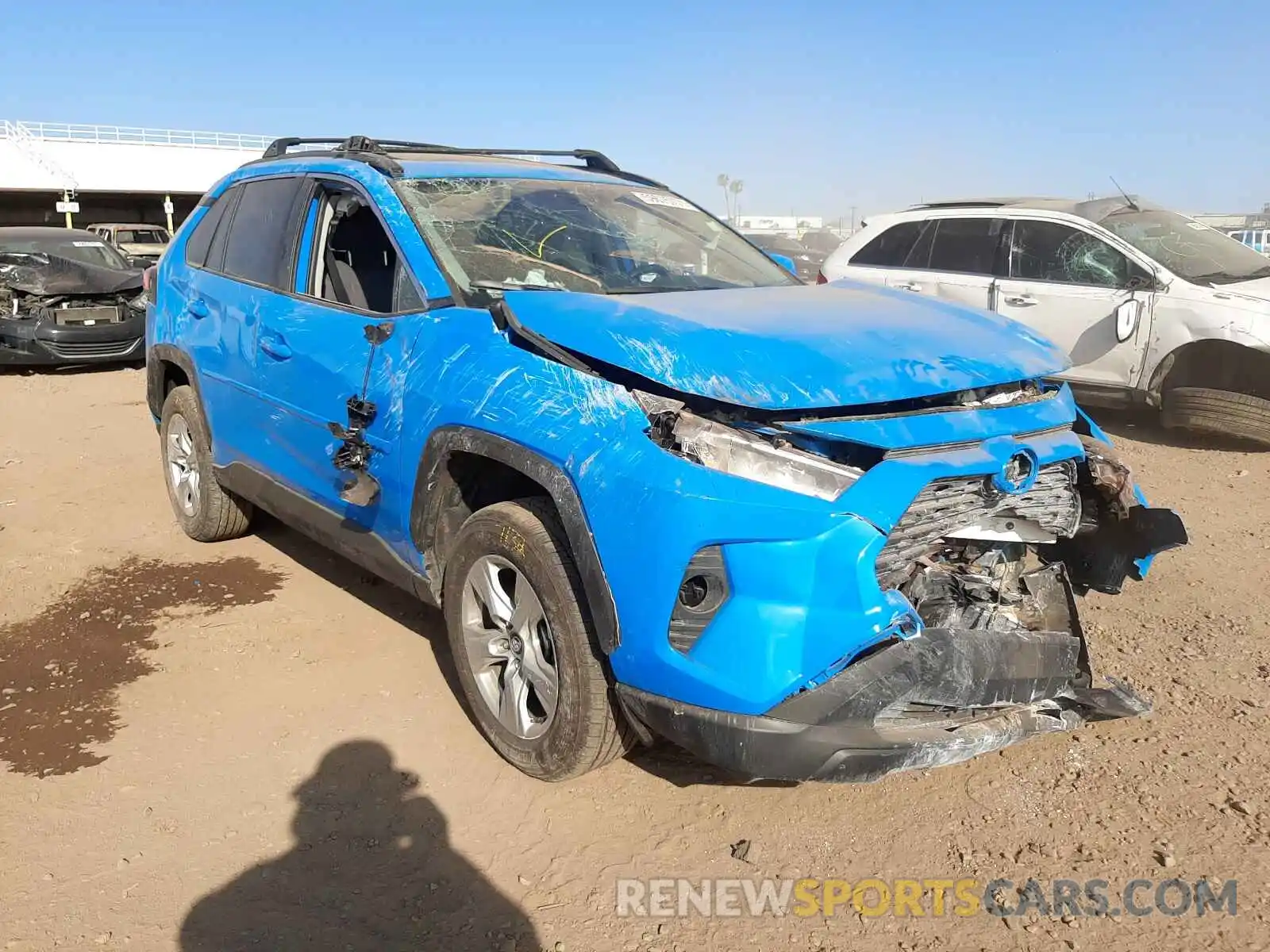 1 Photograph of a damaged car 2T3W1RFV3LC079731 TOYOTA RAV4 2020