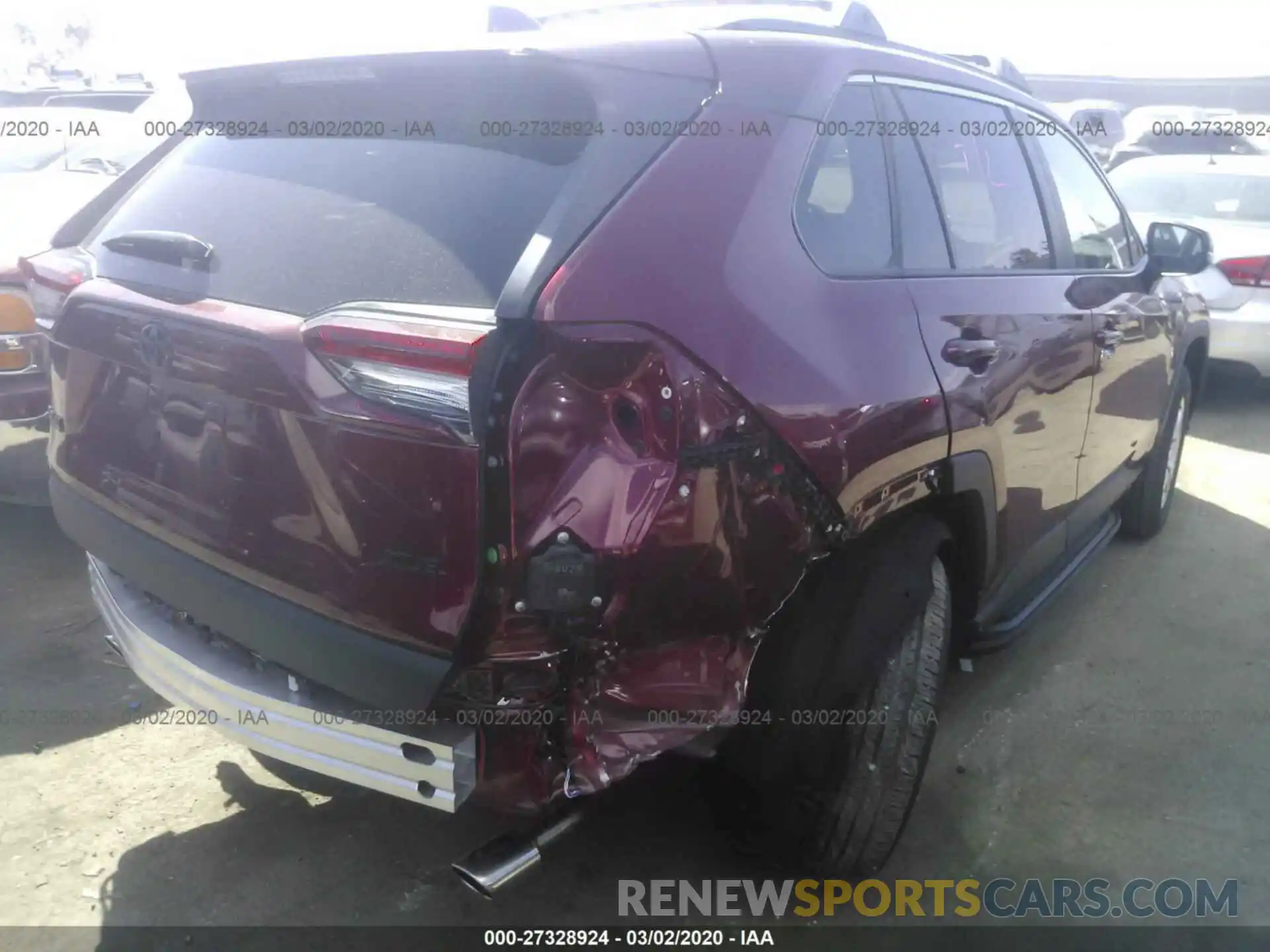 4 Photograph of a damaged car 2T3W1RFV3LW058232 TOYOTA RAV4 2020