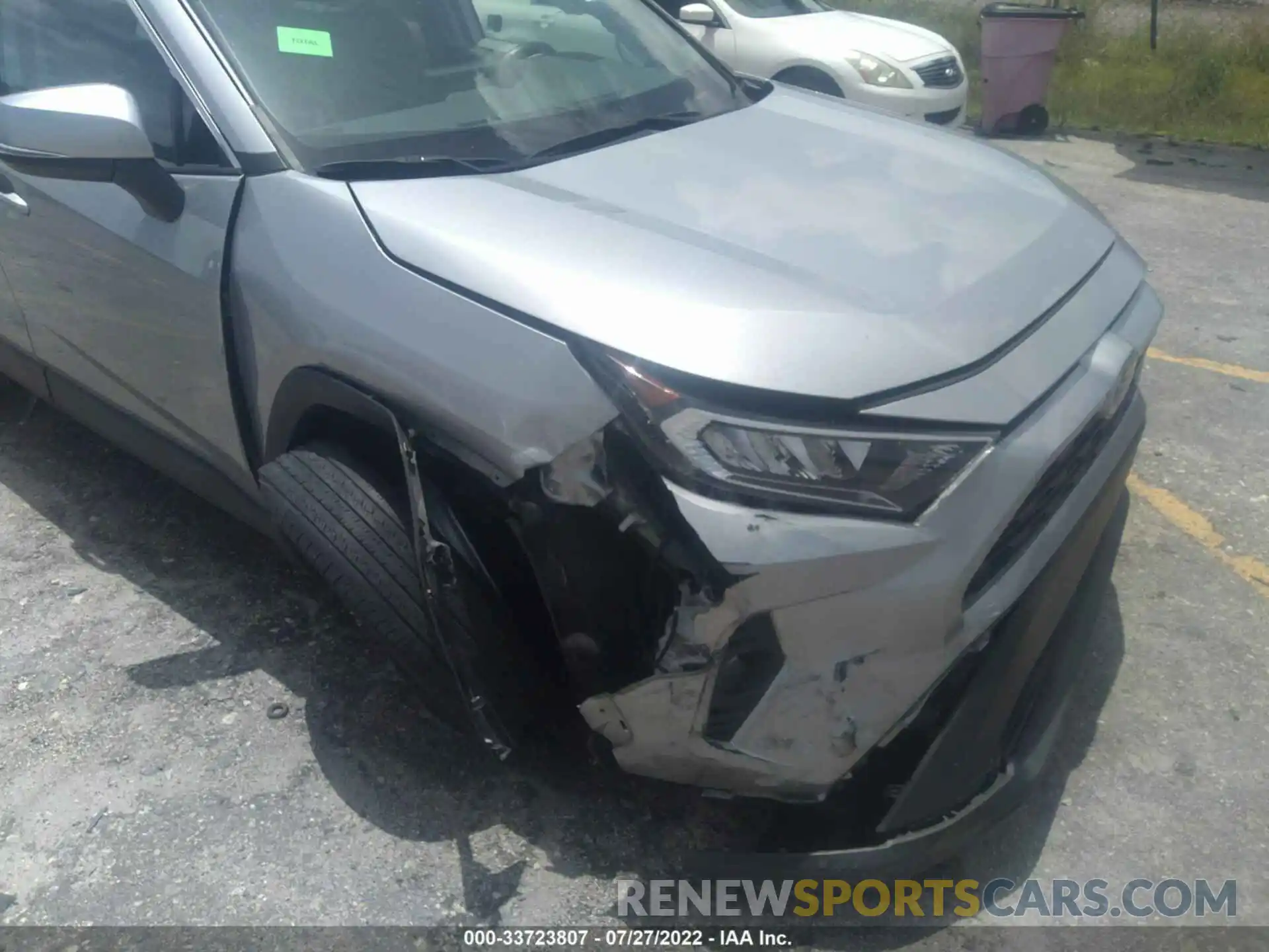 6 Photograph of a damaged car 2T3W1RFV3LW060451 TOYOTA RAV4 2020