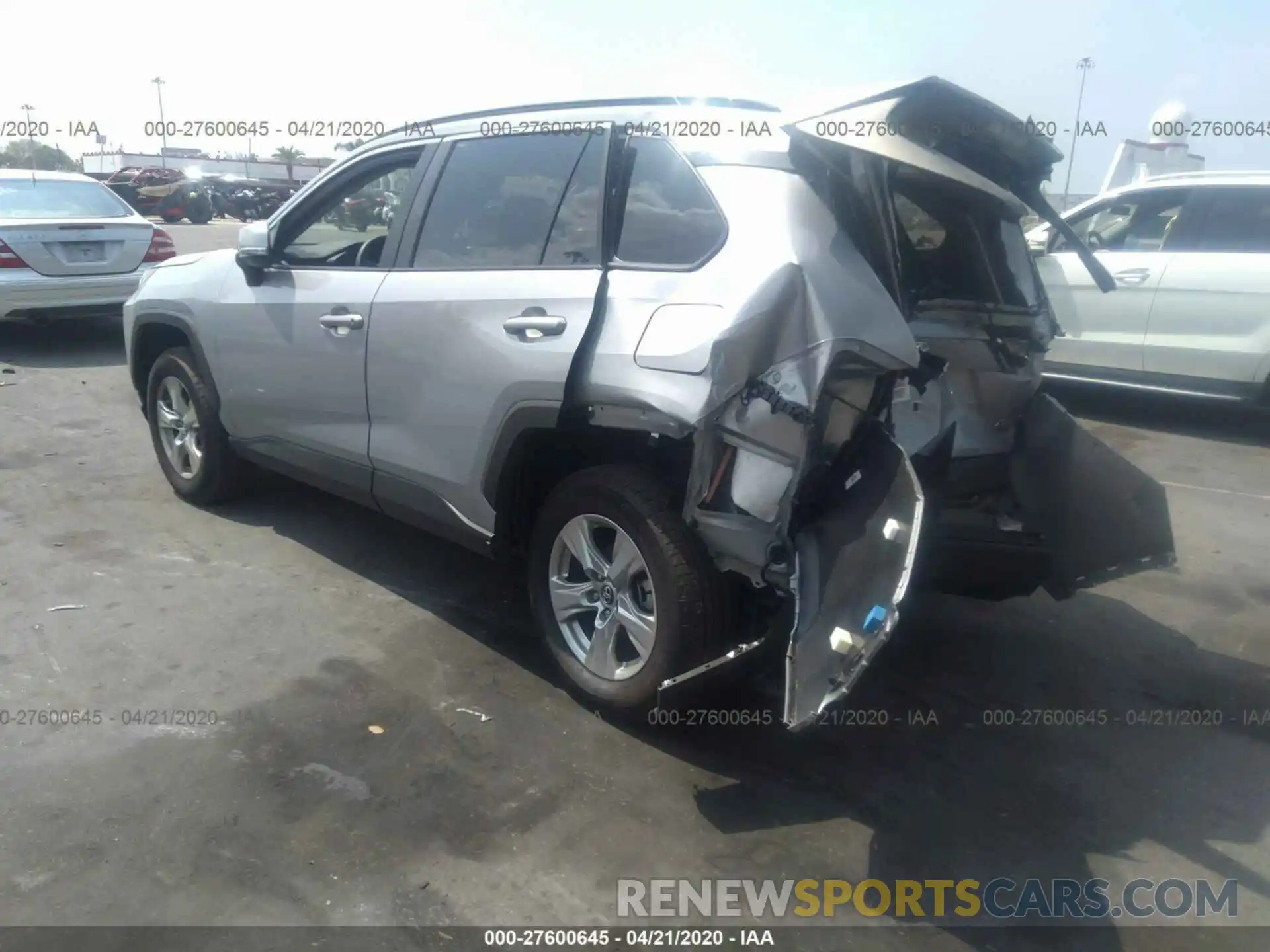 3 Photograph of a damaged car 2T3W1RFV3LW063026 TOYOTA RAV4 2020