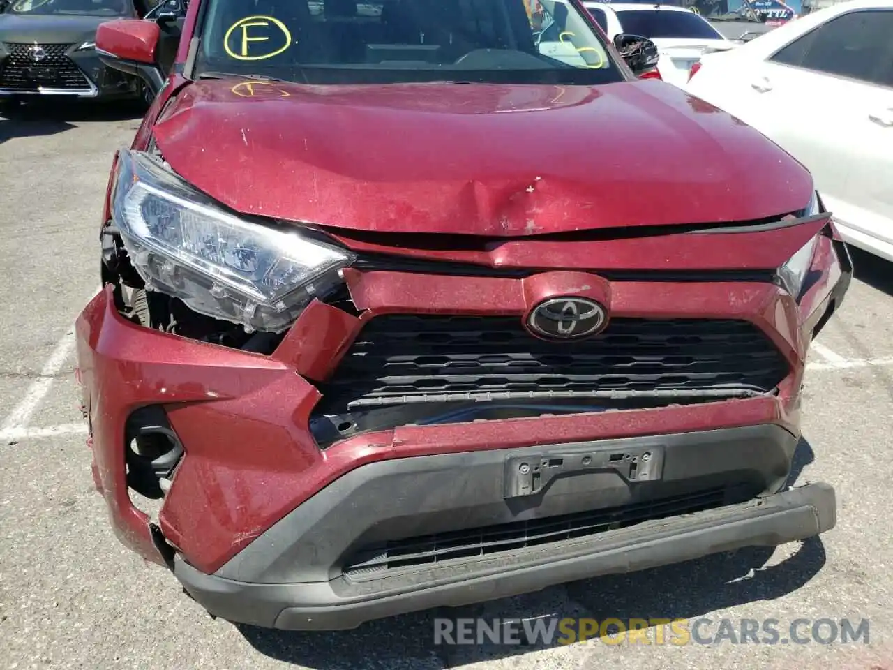 9 Photograph of a damaged car 2T3W1RFV3LW069599 TOYOTA RAV4 2020