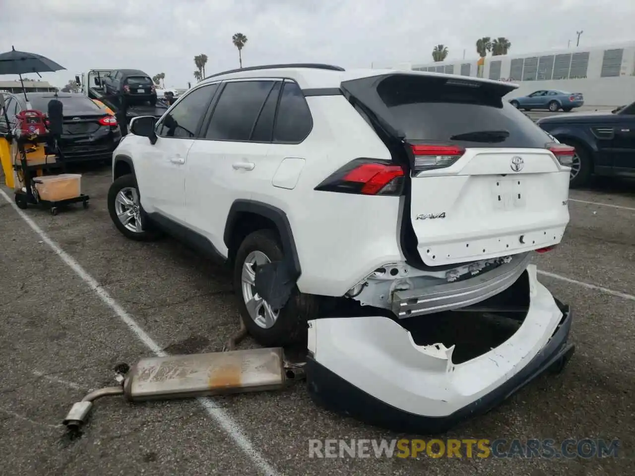 3 Photograph of a damaged car 2T3W1RFV3LW075578 TOYOTA RAV4 2020