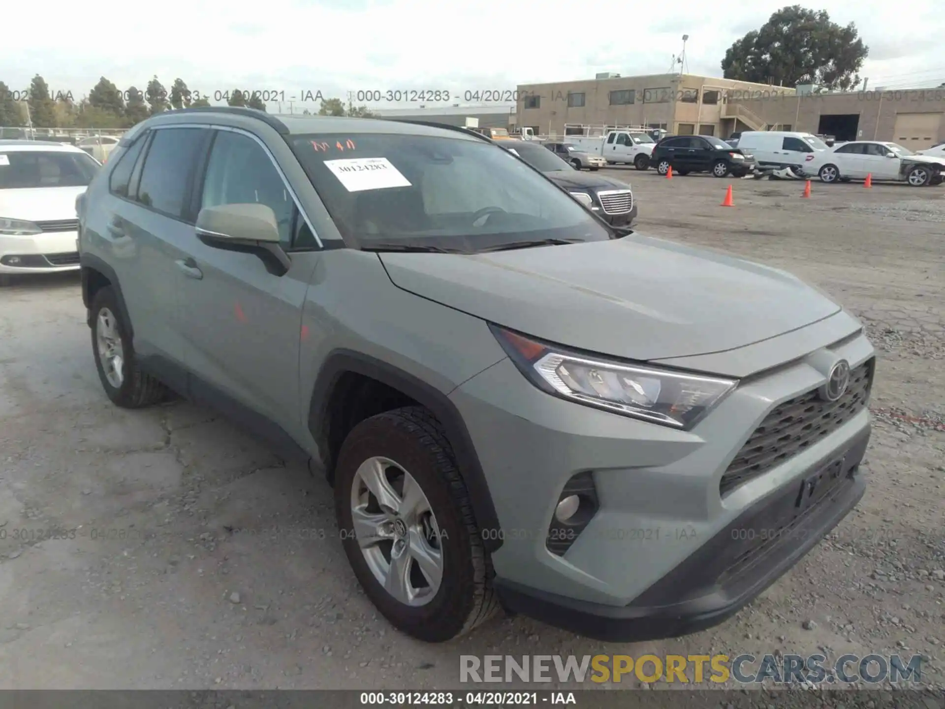 1 Фотография поврежденного автомобиля 2T3W1RFV3LW083180 TOYOTA RAV4 2020