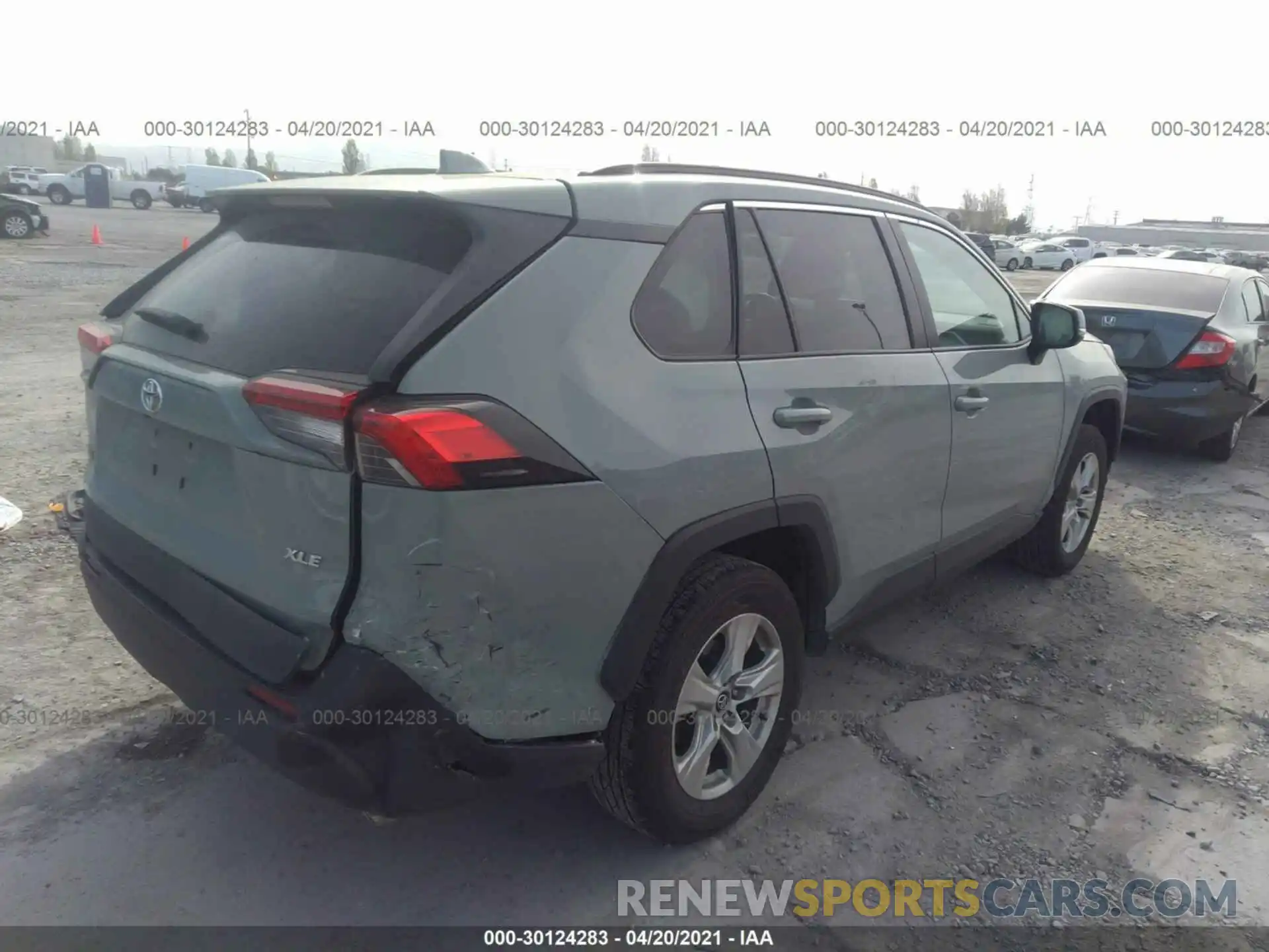 4 Photograph of a damaged car 2T3W1RFV3LW083180 TOYOTA RAV4 2020