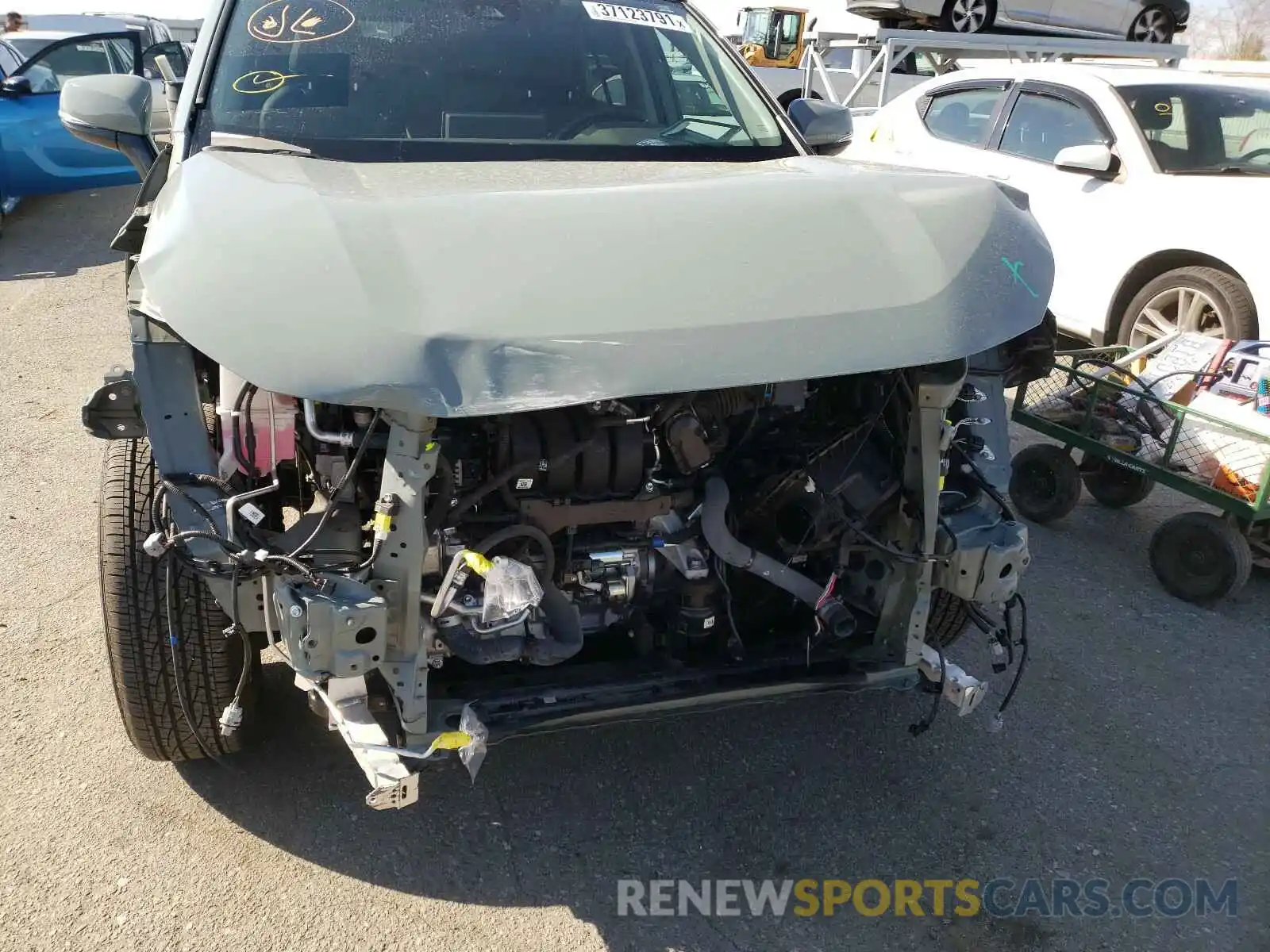 9 Photograph of a damaged car 2T3W1RFV3LW084409 TOYOTA RAV4 2020