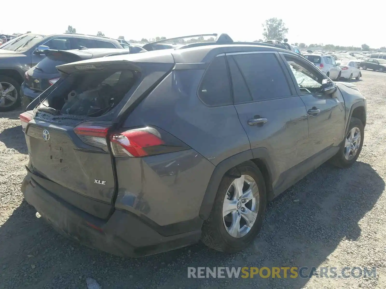 4 Photograph of a damaged car 2T3W1RFV3LW086595 TOYOTA RAV4 2020