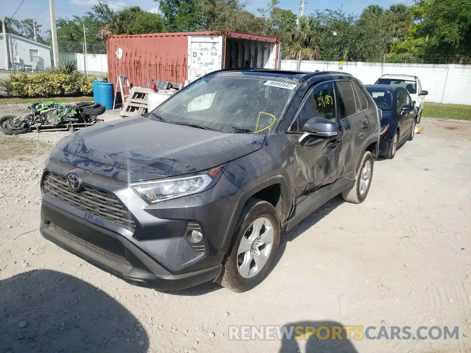 2 Photograph of a damaged car 2T3W1RFV3LW092753 TOYOTA RAV4 2020