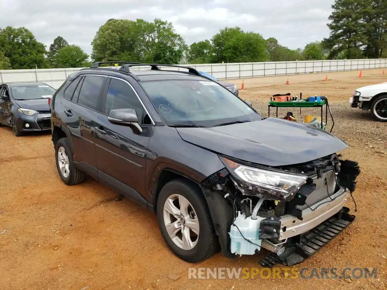 1 Photograph of a damaged car 2T3W1RFV4LC040341 TOYOTA RAV4 2020