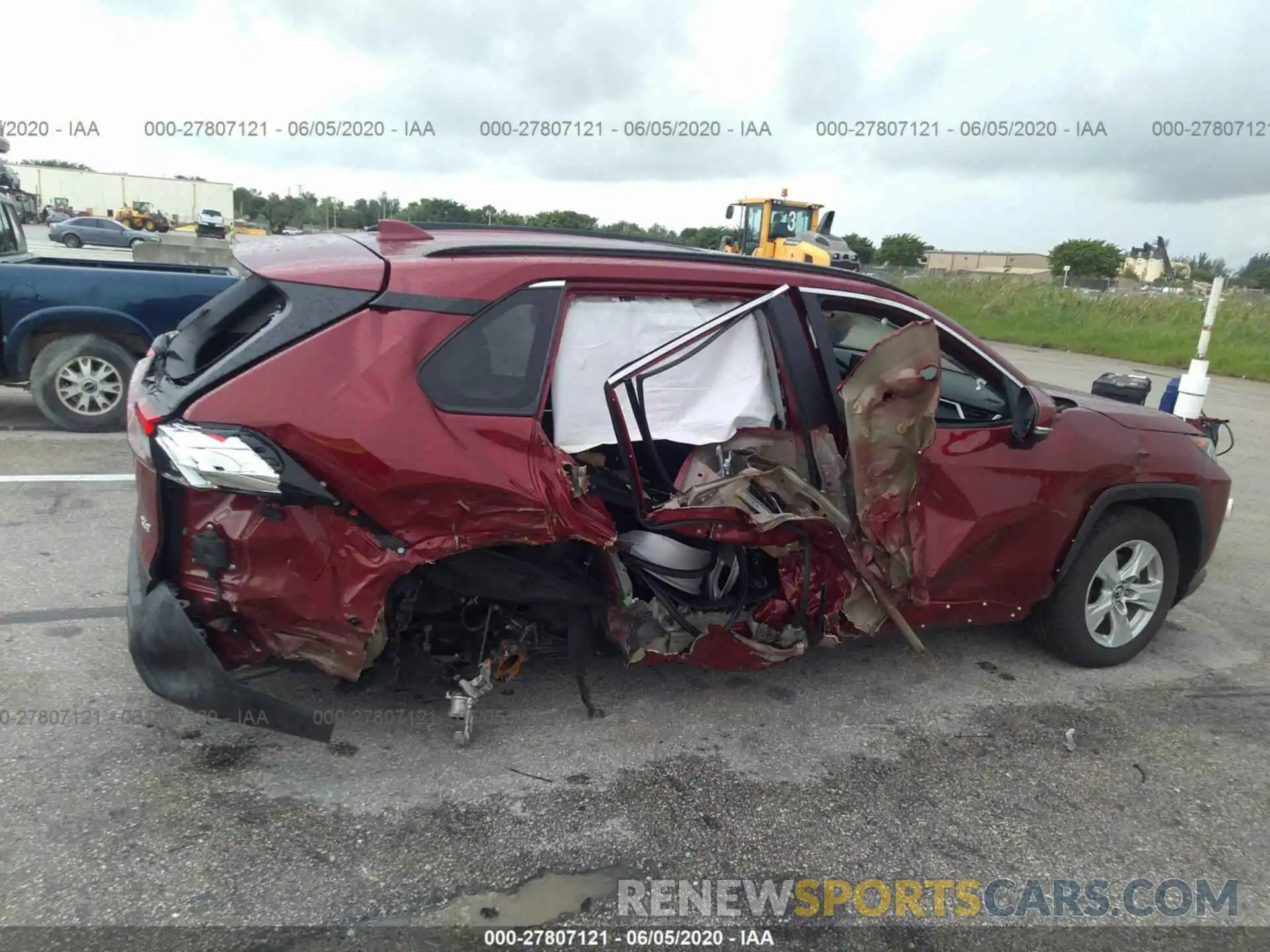 6 Фотография поврежденного автомобиля 2T3W1RFV4LC041201 TOYOTA RAV4 2020