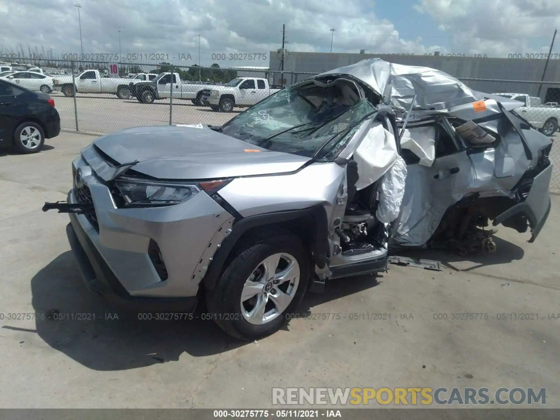 2 Photograph of a damaged car 2T3W1RFV4LC044437 TOYOTA RAV4 2020