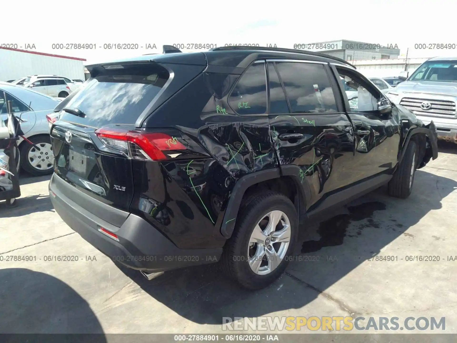 4 Photograph of a damaged car 2T3W1RFV4LC045829 TOYOTA RAV4 2020