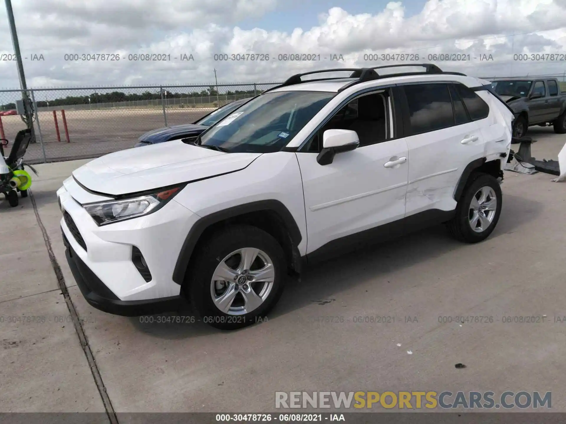 2 Photograph of a damaged car 2T3W1RFV4LC048021 TOYOTA RAV4 2020