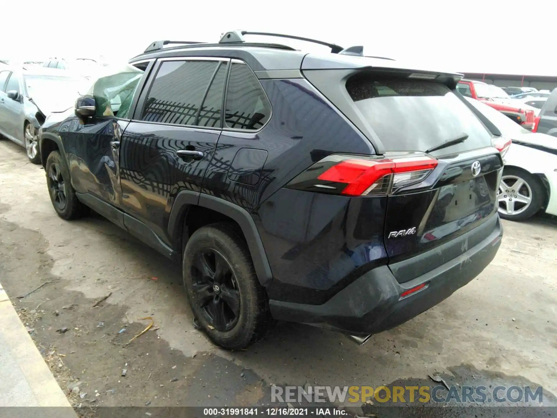 3 Фотография поврежденного автомобиля 2T3W1RFV4LC051663 TOYOTA RAV4 2020