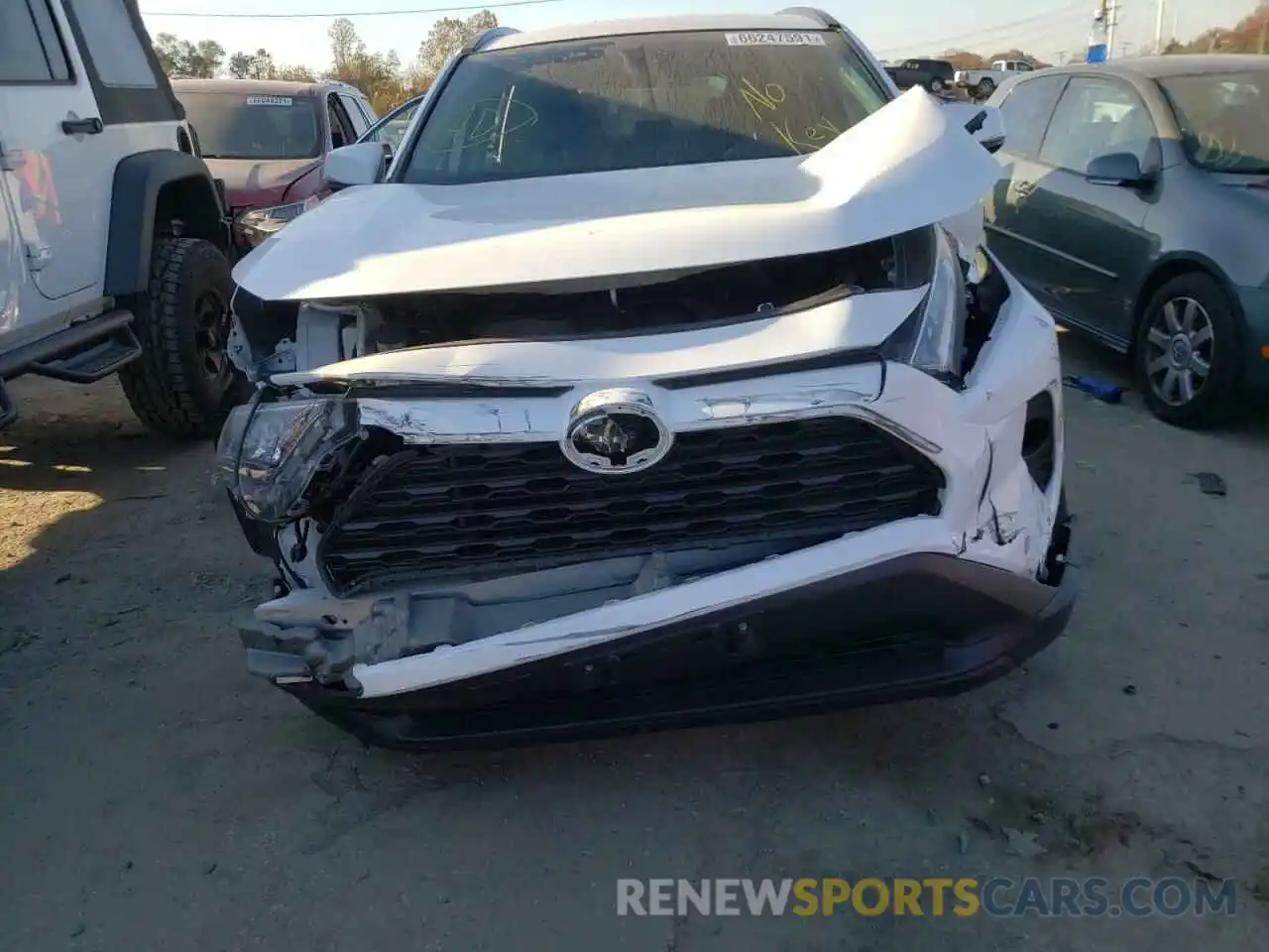 9 Photograph of a damaged car 2T3W1RFV4LC054403 TOYOTA RAV4 2020