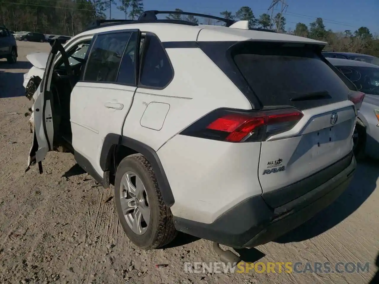 3 Photograph of a damaged car 2T3W1RFV4LC055051 TOYOTA RAV4 2020