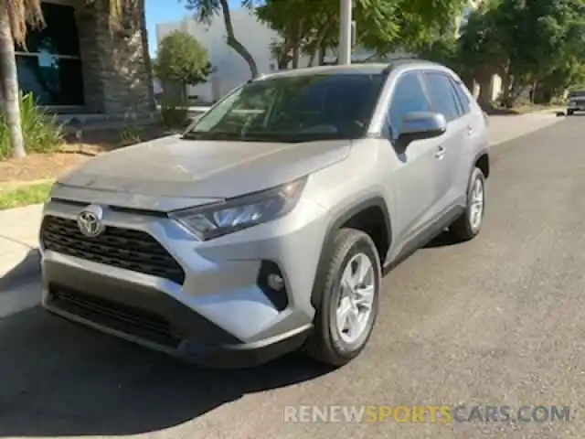 2 Photograph of a damaged car 2T3W1RFV4LC055437 TOYOTA RAV4 2020