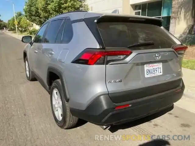 3 Photograph of a damaged car 2T3W1RFV4LC055437 TOYOTA RAV4 2020