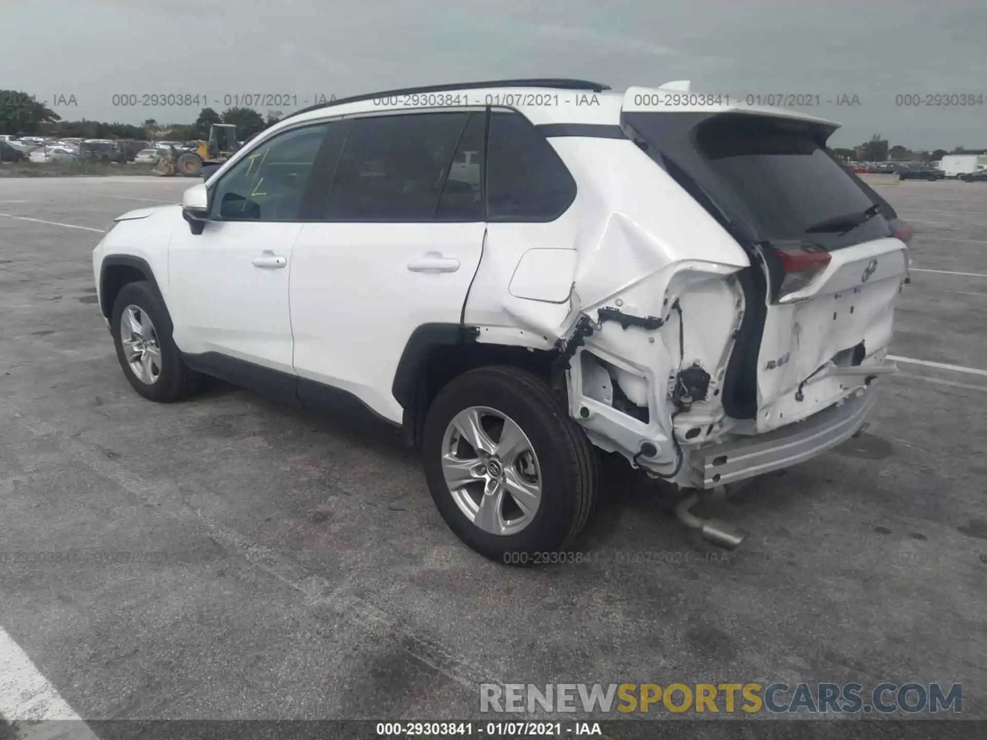 3 Photograph of a damaged car 2T3W1RFV4LC058614 TOYOTA RAV4 2020