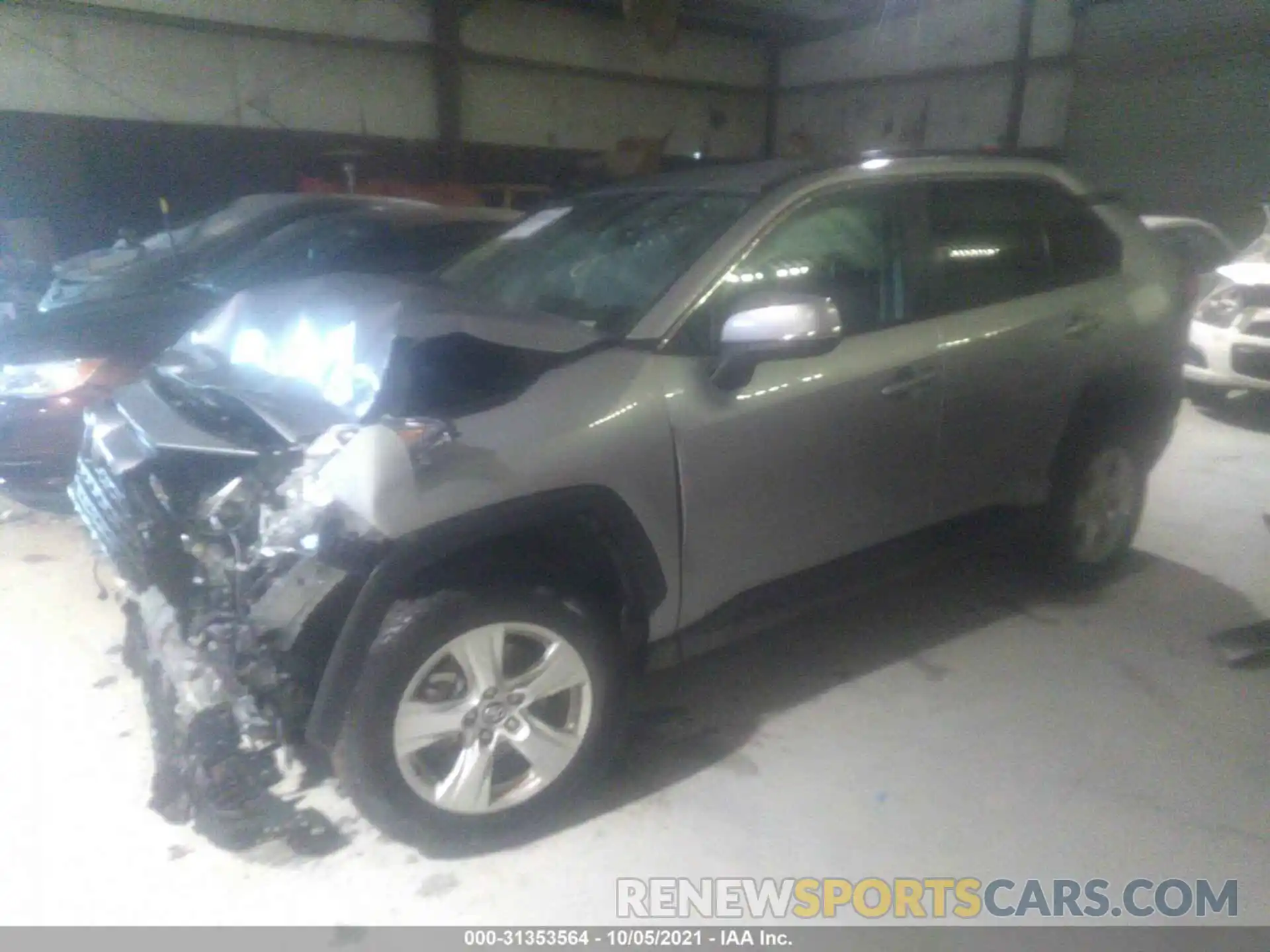 2 Photograph of a damaged car 2T3W1RFV4LC058645 TOYOTA RAV4 2020