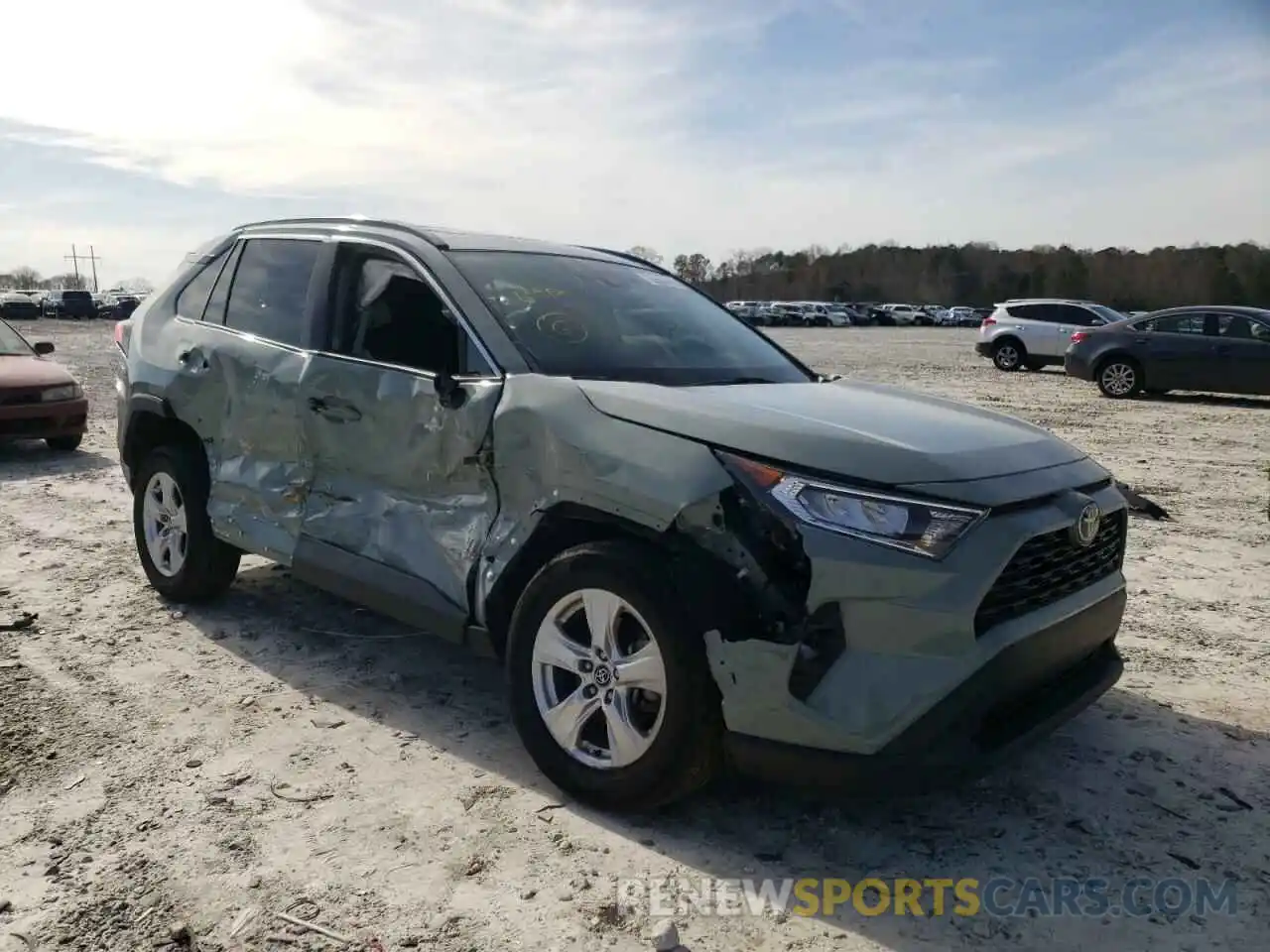 1 Photograph of a damaged car 2T3W1RFV4LC059021 TOYOTA RAV4 2020