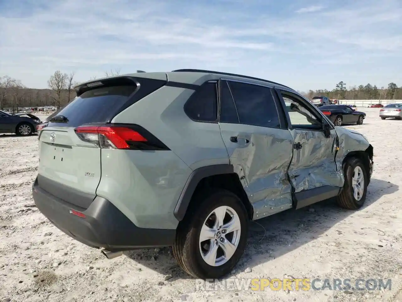 4 Photograph of a damaged car 2T3W1RFV4LC059021 TOYOTA RAV4 2020