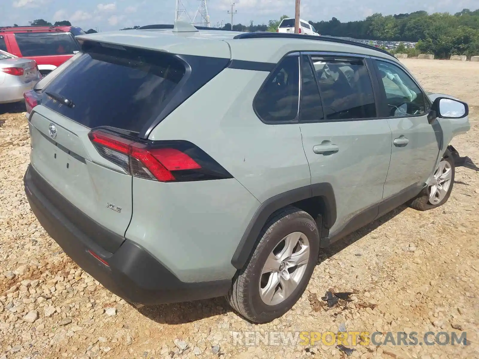 4 Photograph of a damaged car 2T3W1RFV4LC059956 TOYOTA RAV4 2020