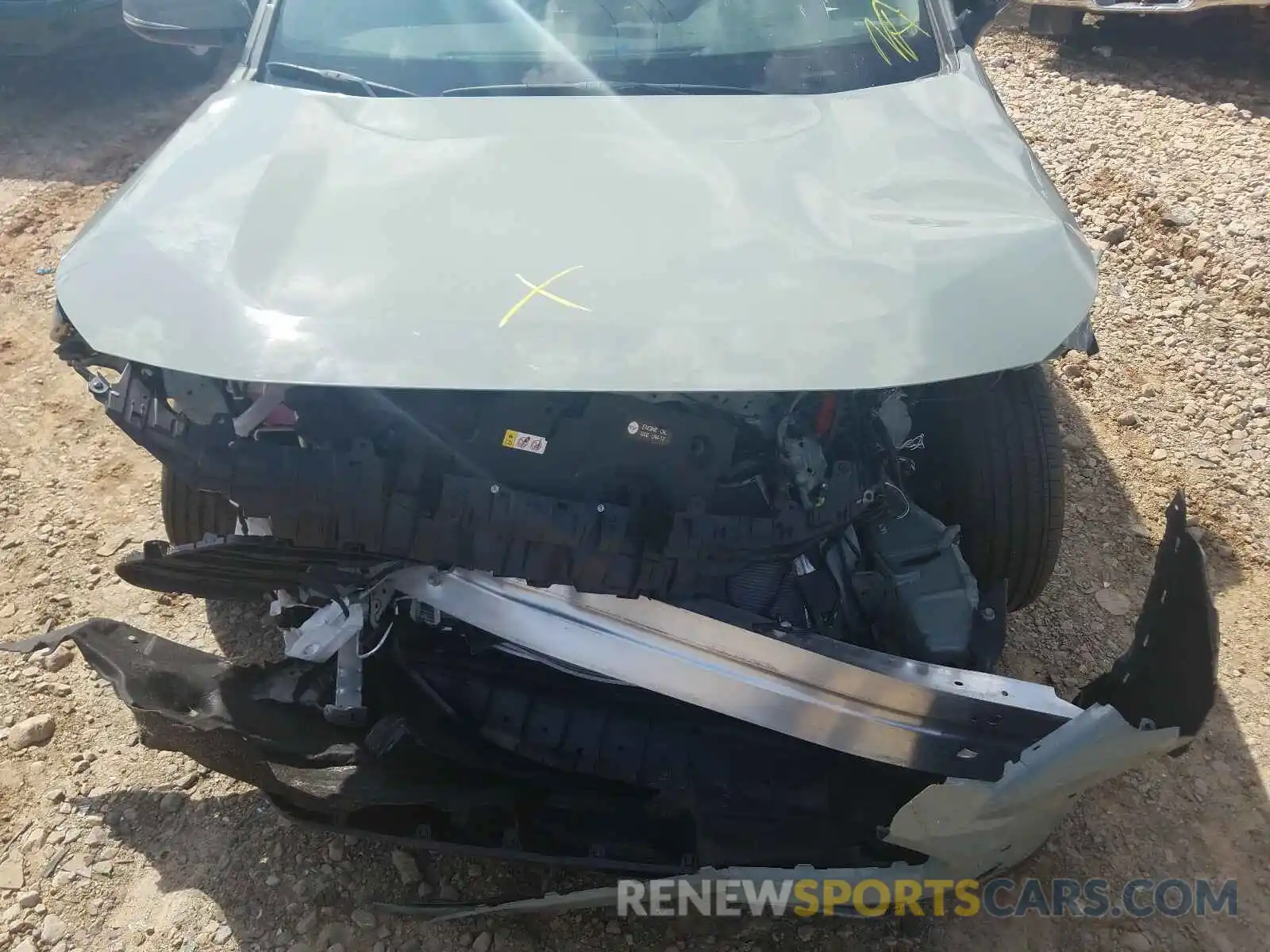 7 Photograph of a damaged car 2T3W1RFV4LC059956 TOYOTA RAV4 2020